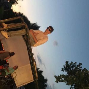 Meet your Posher, Chase